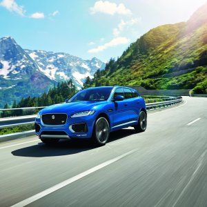 Jag_FPACE_LE_S_Location_Image_140915_07.jpg
