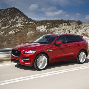 2017-Jaguar-F-Pace-First-Edition-front-three-quarter-in-motion-06-1.jpg